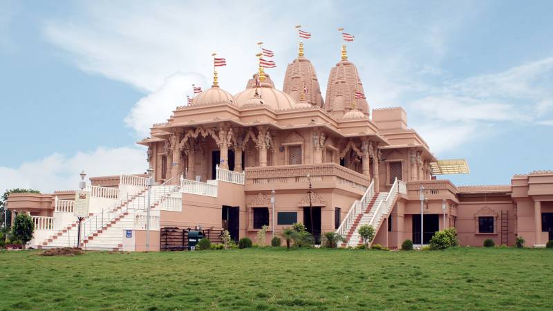 8 Nights 9 Days Mumbai - Ahmedabad - Wankaner - Gir - Rajkot Tour